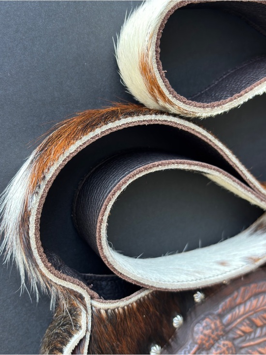 Raviani Studded Native American Fringe Crossbody Bag In Hair-On Cowhide EUC - Picture 14 of 17